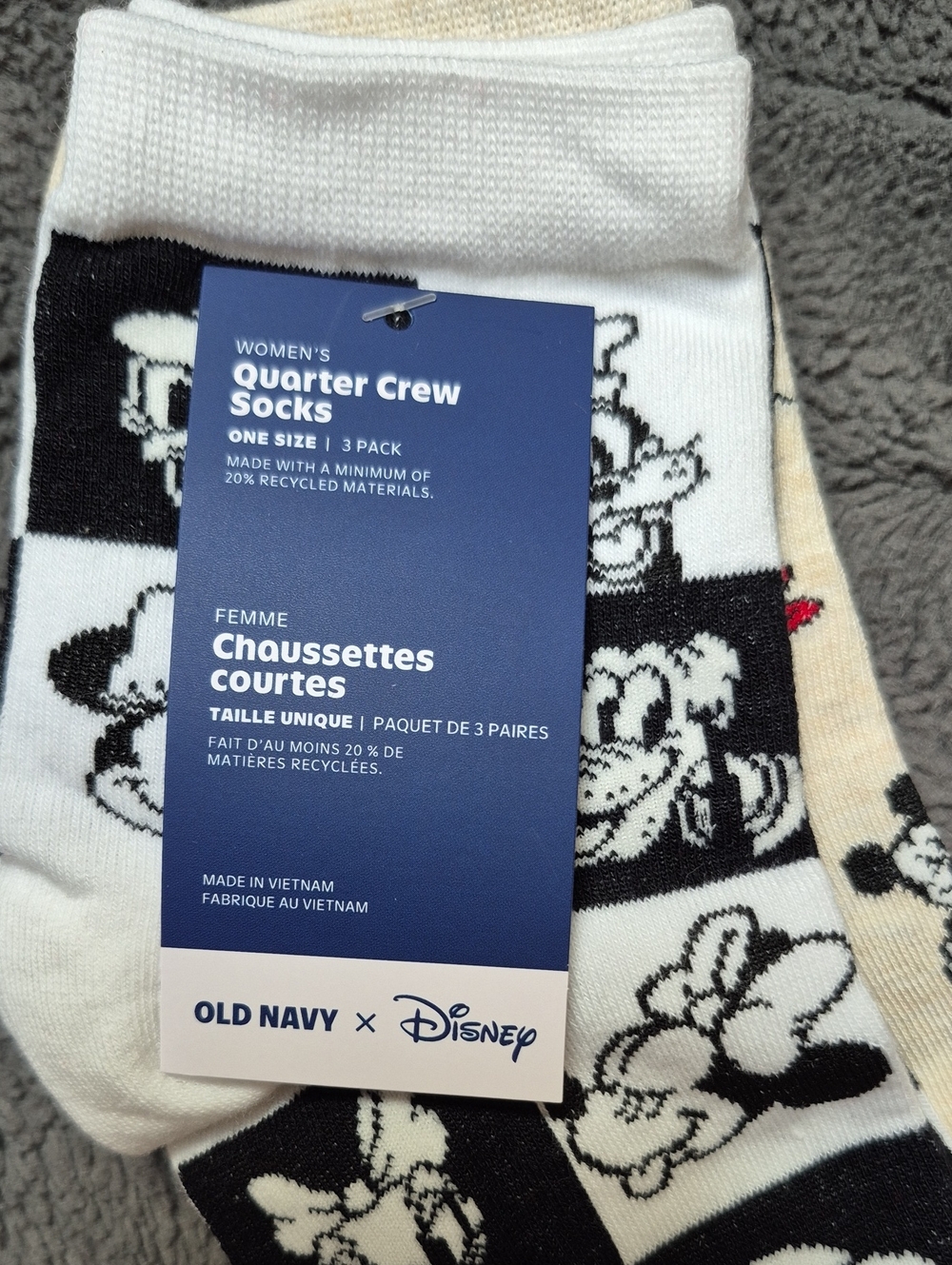 Disney Mickey Mouse 3-Pack Quarter Crew Socks, New With Tags - Picture 3 of 11